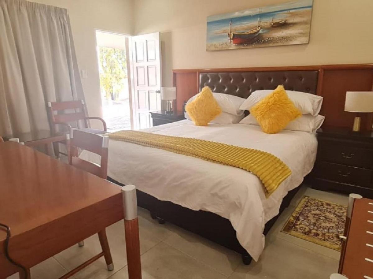 Benoni N12 Hotel Luaran gambar